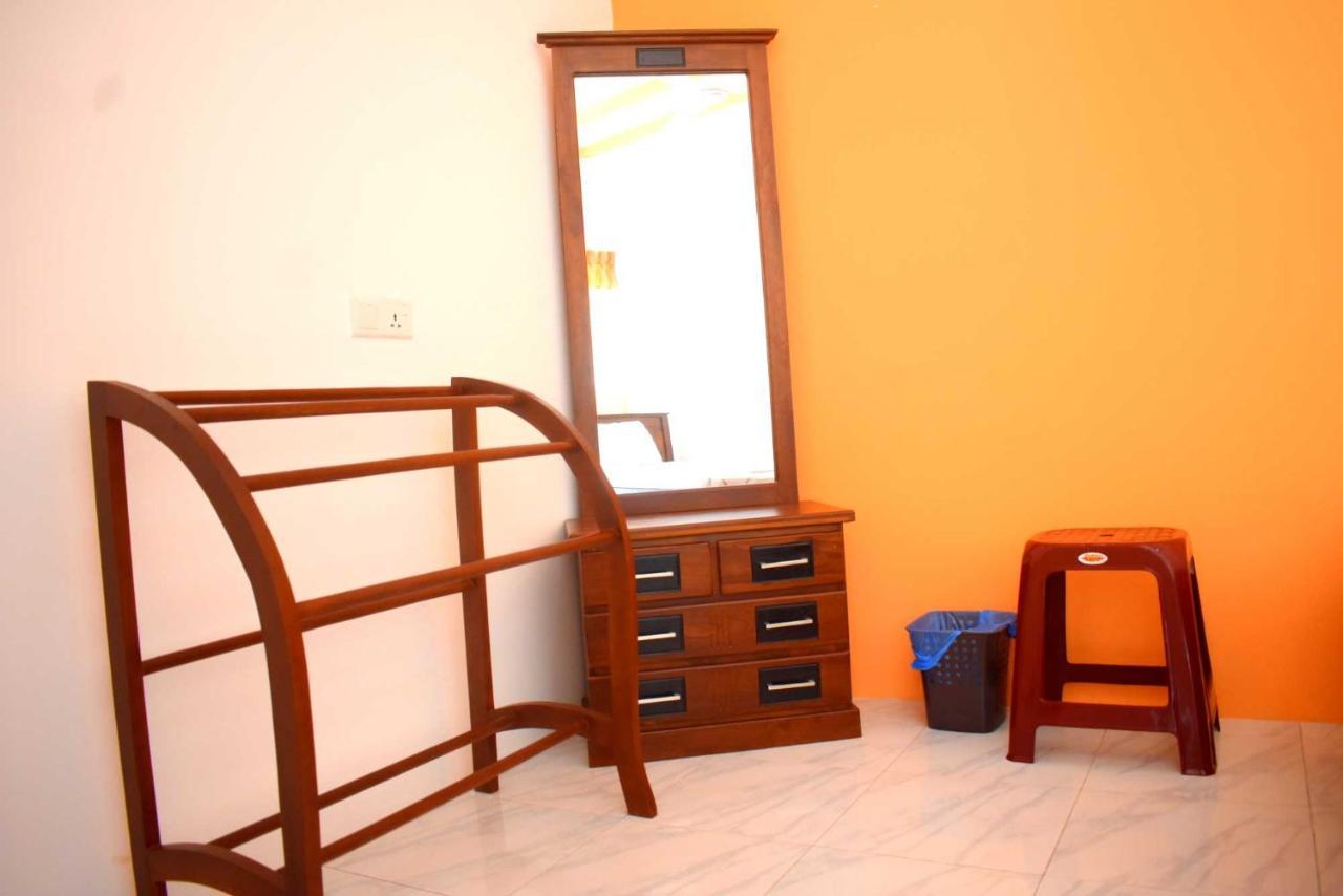 Sri Mayura Holiday Resort Kataragama Buitenkant foto