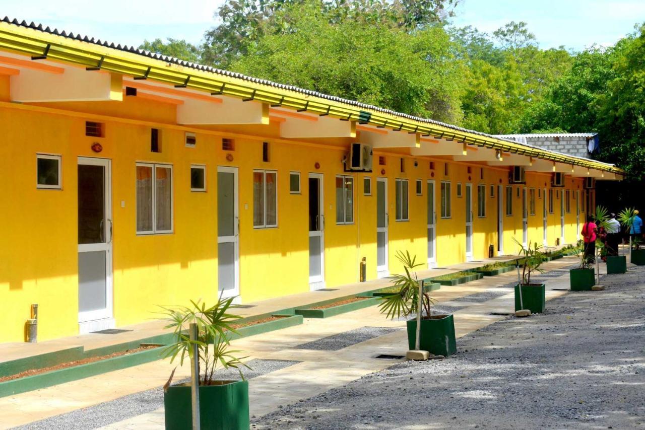 Sri Mayura Holiday Resort Kataragama Buitenkant foto